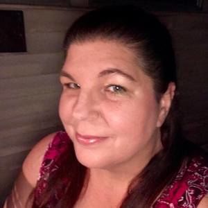 Meet your Posher, Moira